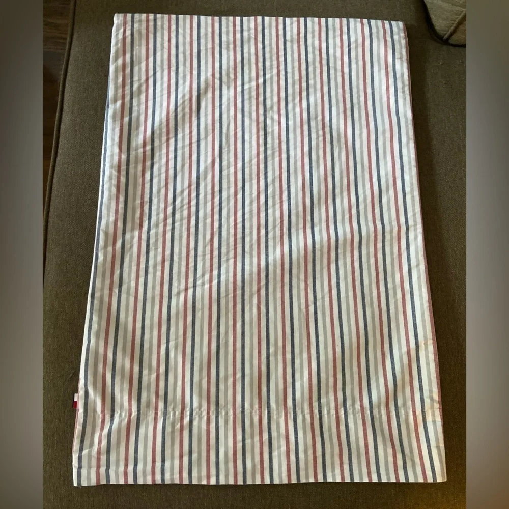 Tommy Hilfiger Set of 2 Standard Pillowcases Multicolored Stripes Cotton Blend